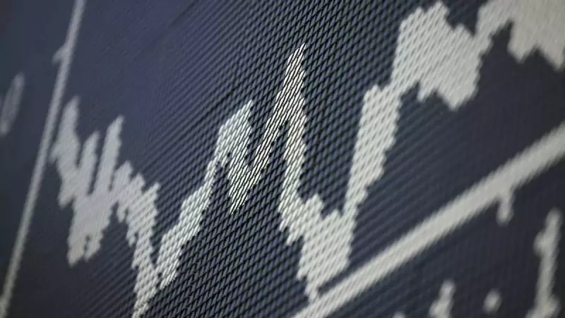 Asian Markets Pause Rally as Investors Eye Fed Rate Cuts