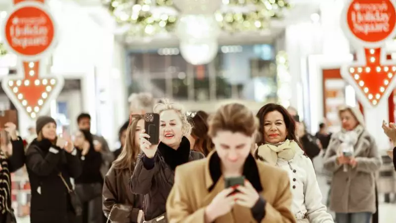 Black Friday 2025: Crowds Hunt Bargains as US Shopping Tradition Continues