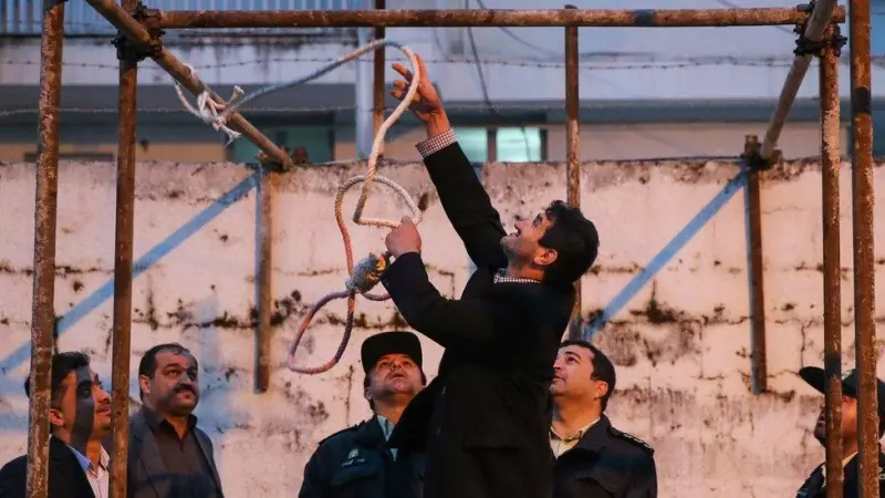Iran Executes Man Publicly for Physician Murder in Warning