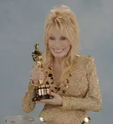 Dolly Parton Receives Honorary Oscar at 79 for Humanitarian Work