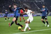 Neres Double Fires Napoli Back to Serie A Summit After 3-1 Atalanta Thrashing