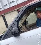 Prince Oniru Estate Gate Confrontation: Security Guard Stops Owner