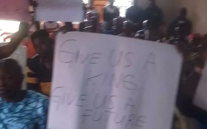 Ifon Youth Protest: 5-Year Wait for New Monarch Stalls Community Development