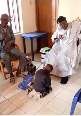 Heartwarming Video: Two Kids Show Traditional Greeting to Taraba Monarch