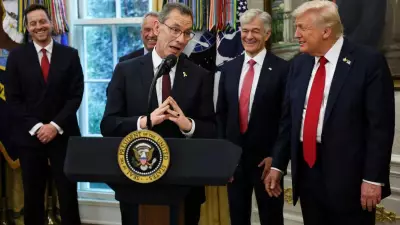 Pfizer Shares Drop 3.8% as Tepid 2026 Outlook Signals Challenging Transition