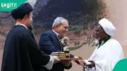 Sheikh Zakzaky Receives Imam Khomeini World Award in Iran