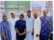 Victor Ogunmola Joins APC, Praises Tinubu's Economic Reforms