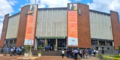 Zimbabwe Prisoner Escapes Court After Stabbing Officer, Steals Uniform