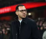 Chelsea Boss Rosenior Accuses Arsenal of Breaching Football Etiquette in Warm-Up