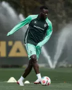 Werder Bremen Chief Confirms Victor Boniface Out for Season After Knee Surgery