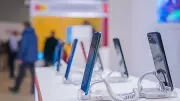 Middle East Crisis Disrupts Global Smartphone Supply Chains and Logistics