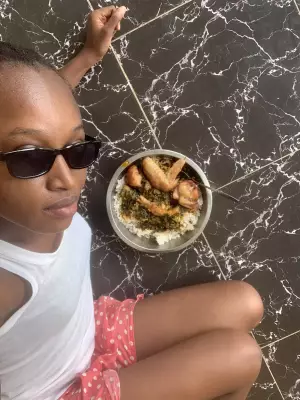 Nigerian Lady Advises Young Adults to Reconsider Moving Out from Parents' Home