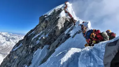 274 Climbers Scale Mount Everest South Side in Single Day, Sets New Record