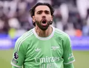David Raya wins third straight Premier League Golden Glove award
