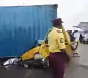 One Injured as Container Falls on Bus in Lagos