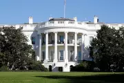 White House Lockdown After Gunshots Near Washington Monument