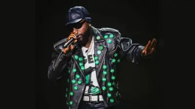 Davido Uses World Cup Concert to Protest Oyo School Kidnappings