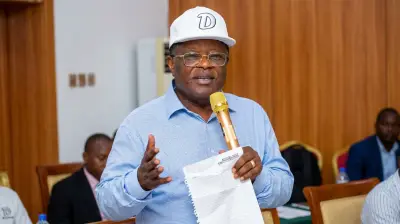 FG Orders Contractors: No Road Blocks Beyond 14 Days