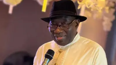 Jonathan: Abdulsalami's Refusal to Extend Military Rule Saved Nigeria's Democracy