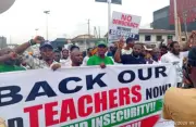 Tension Under Ikeja Bridge as Pro and Anti-Government Protests Clash on Democracy Day