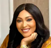 Actress Rosy Meurer shares note from mystery man after removing Churchill surname
