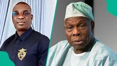 K1 De Ultimate Prostrates Fully Before Obasanjo at Oba's Birthday