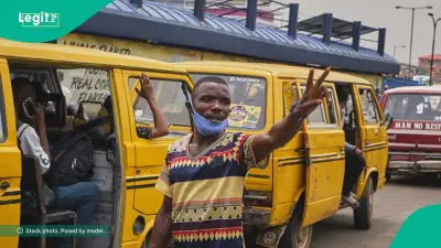 Lagos Bus Conductor Prays for Woman Before Collecting Fare