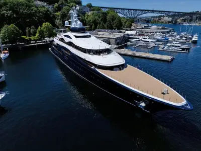Zuckerberg Yacht Criticized for Not Helping Stranded Boat in Alaska
