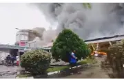 Fire razes SPAR shopping mall in Calabar, destroys properties