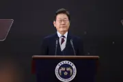 South Korea President Proposes Talks to End Korean War