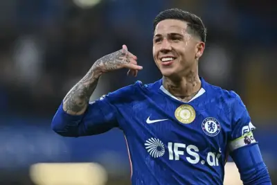 Man City agree £125m deal for Chelsea's Enzo Fernandez