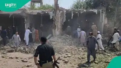Pakistan Mosque Bombing Kills 16, Five Police Officers Among Dead