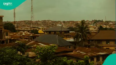 Anambra Building Collapse Kills Mother, 14-Year-Old Daughter